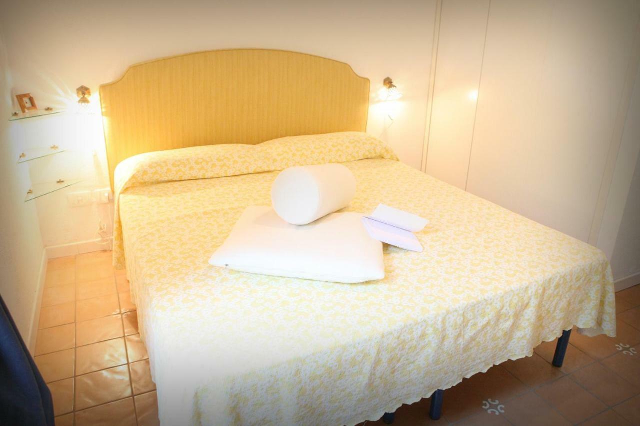 Venus Apartment Positano Eksteriør billede